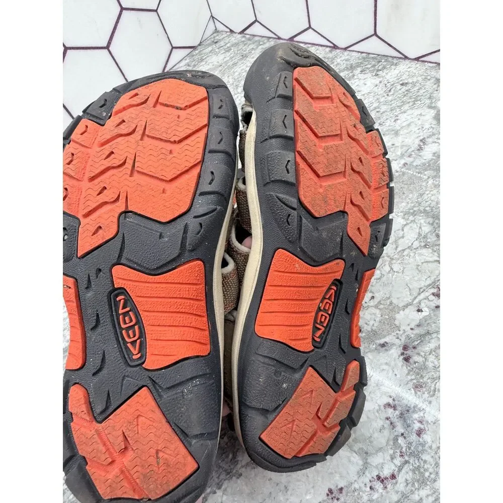KEEN Youth Newport H2 Hiking Waterproof Outdoor Rugged Sandals Size 4